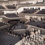 weisse haut wand elbphilharmonie